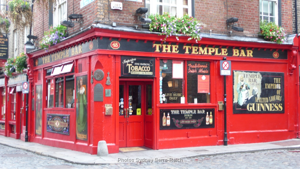 Dublin  Temple Bar.JPG - Dublin  Temple Bar. Juin 2008